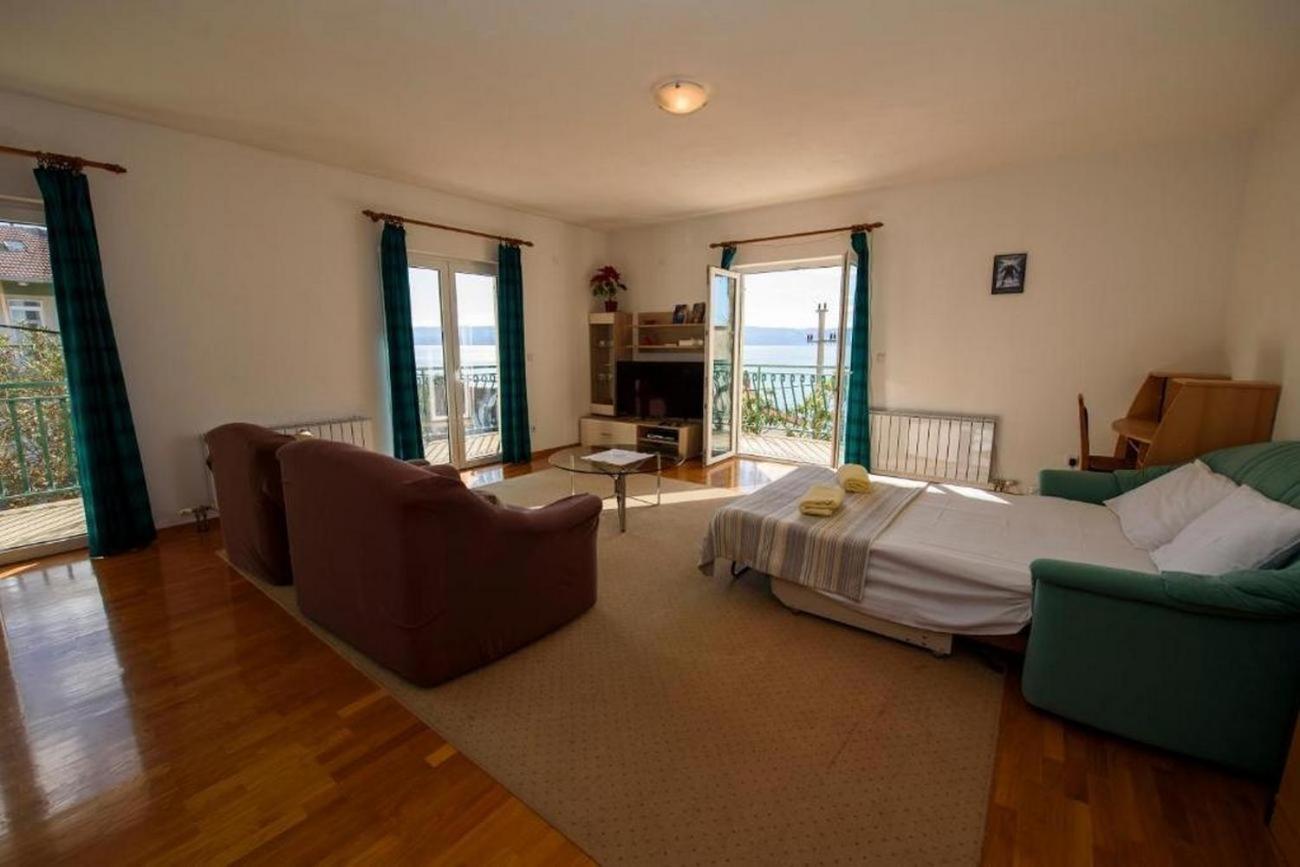Apartments By The Sea Suhi Potok, Omis - 14555 Jesenice  Buitenkant foto